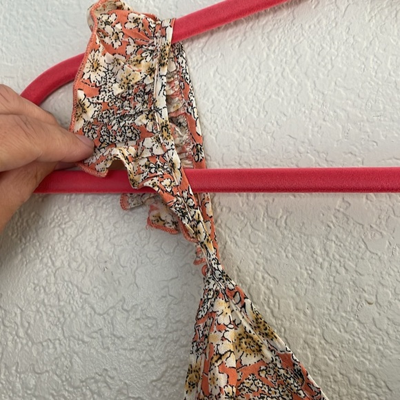 Patrons of Peace women’s floral summer short - Picture 3 of 9